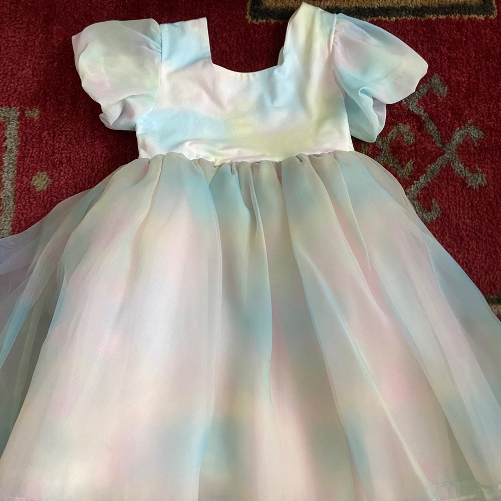 Taylor Joelle cloud dress.